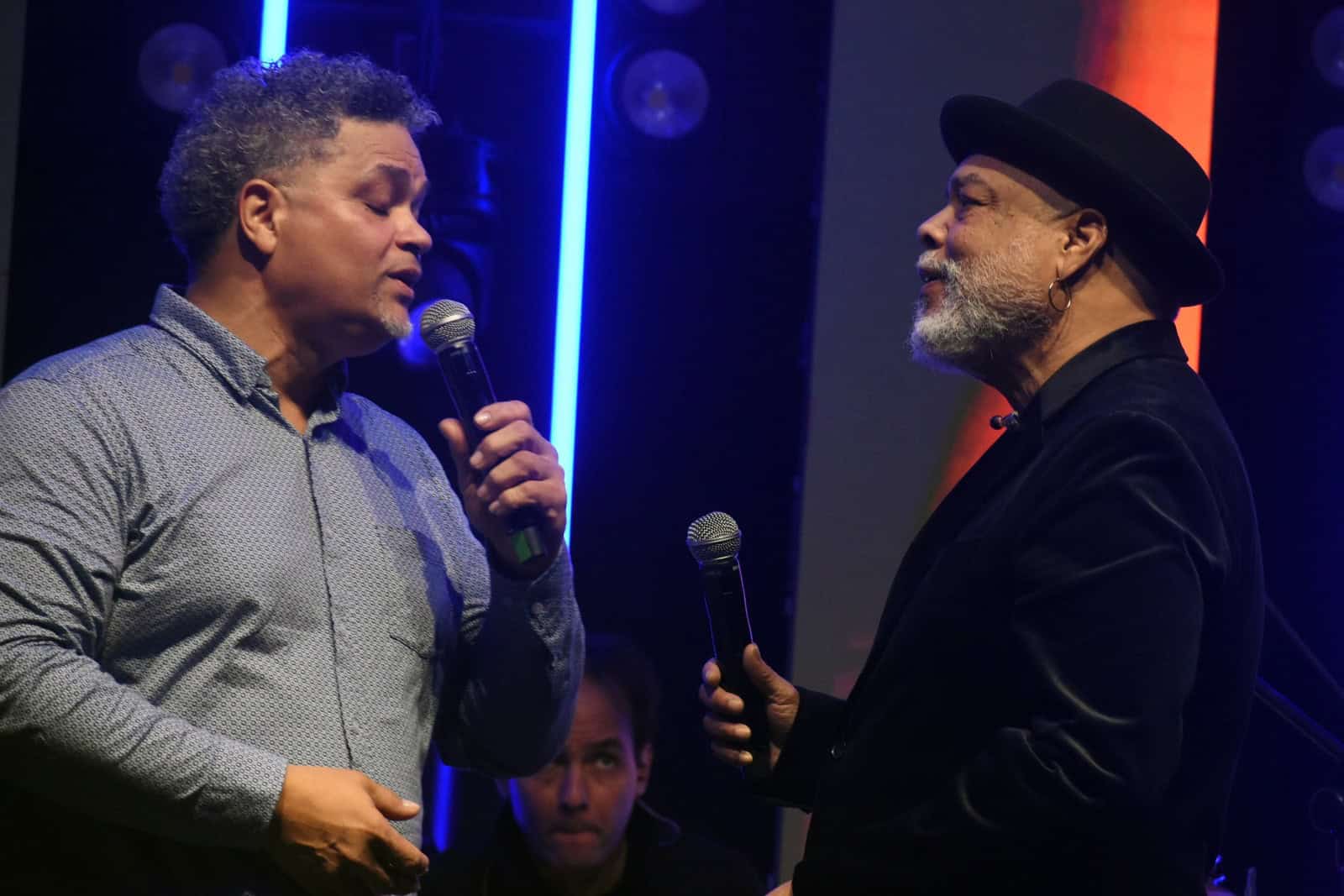 Pablo Garci´a y Francisco Ce´spedes.