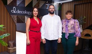 Decology Julieta recibe la primera tertulia  "Una luz que nunca se apaga" de Ana Mercy Ot&aacute;&ntilde;ez