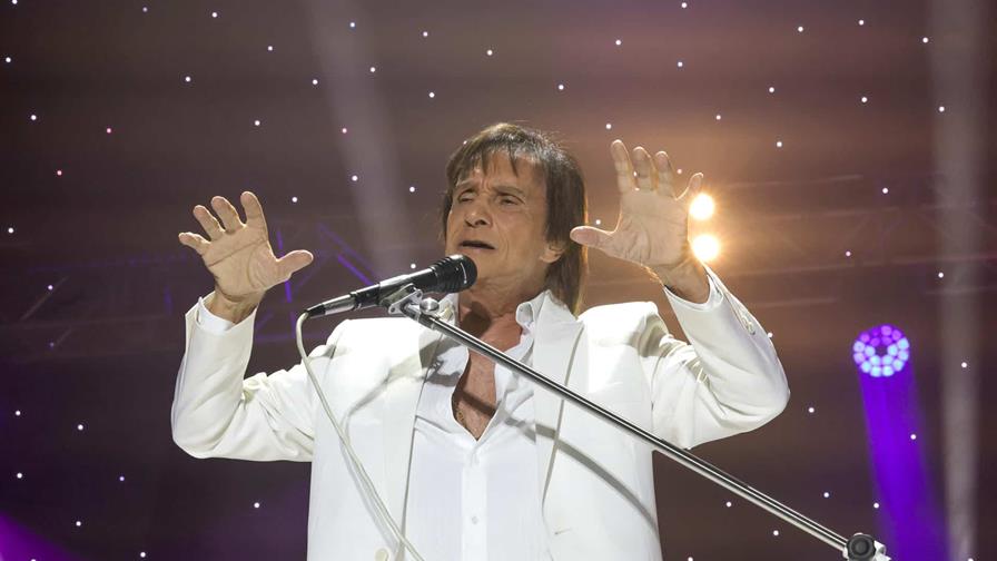 El brasileño Roberto Carlos anuncia gira por Estados Unidos en 2026