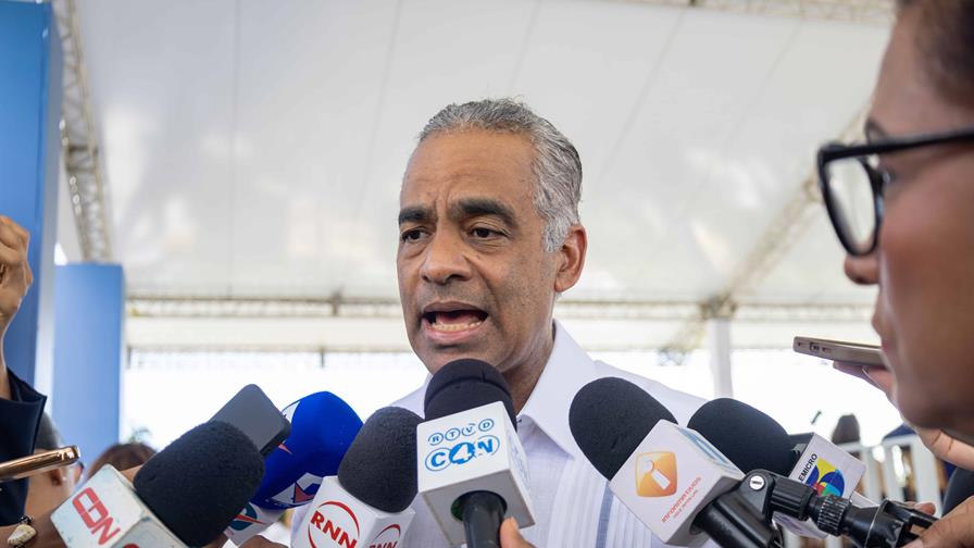 El ministro de Energía y Minas dice que el blackout se debió a una "cadena de eventos"