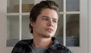 Netflix confirma a Toby Wallace como protagonista de la serie Assassins Creed