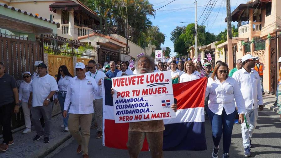 Digecac realiza marcha en conmemoración del Día Internacional de la No Violencia Contra la Mujer