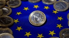 El euro termina 2025 revalorizado frente al d&oacute;lar por las debilidades estadounidenses