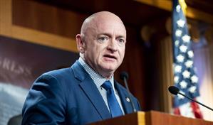 Pentágono abre investigación contra el senador Kelly tras video sobre órdenes ilegales