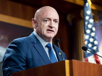Pentágono abre investigación contra el senador Mark Kelly