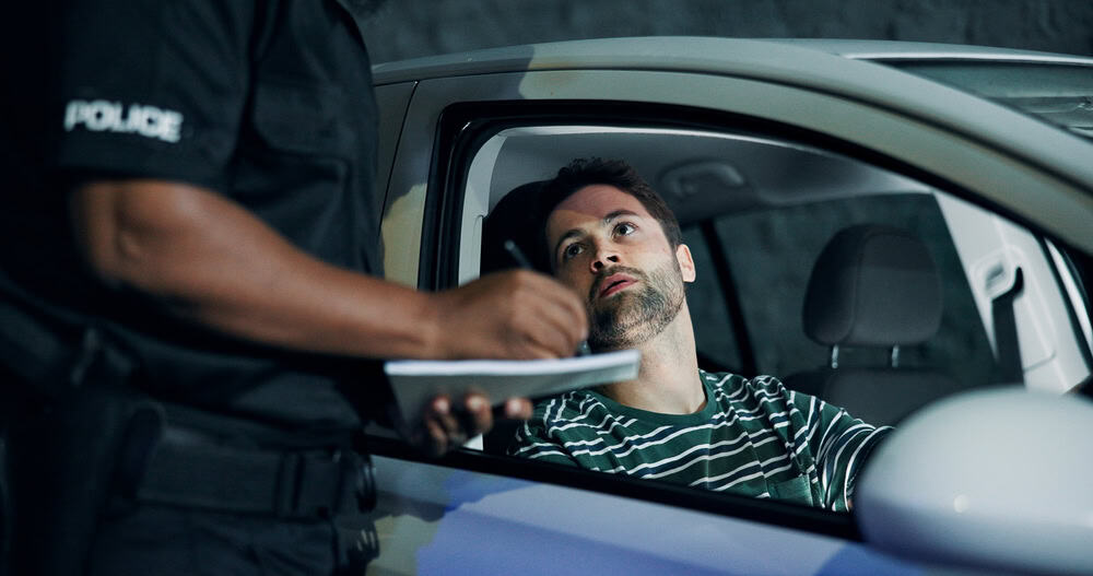 Texas emite nuevos requisitos que cierra puertas a registro de vehículos a indocumentados