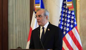 Abinader explica razones por las que aprobó uso de dos aeropuertos a EE. UU.