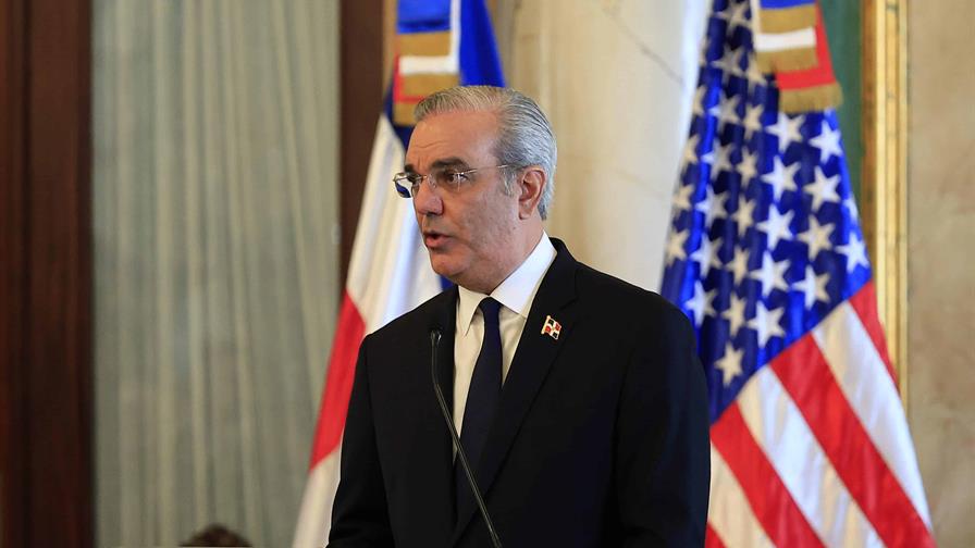 Abinader explica razones por las que aprobó uso de dos aeropuertos a EE. UU.