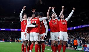 Arsenal acaba con la imbatibilidad del Bayern, y queda como único invicto y líder de la Champions