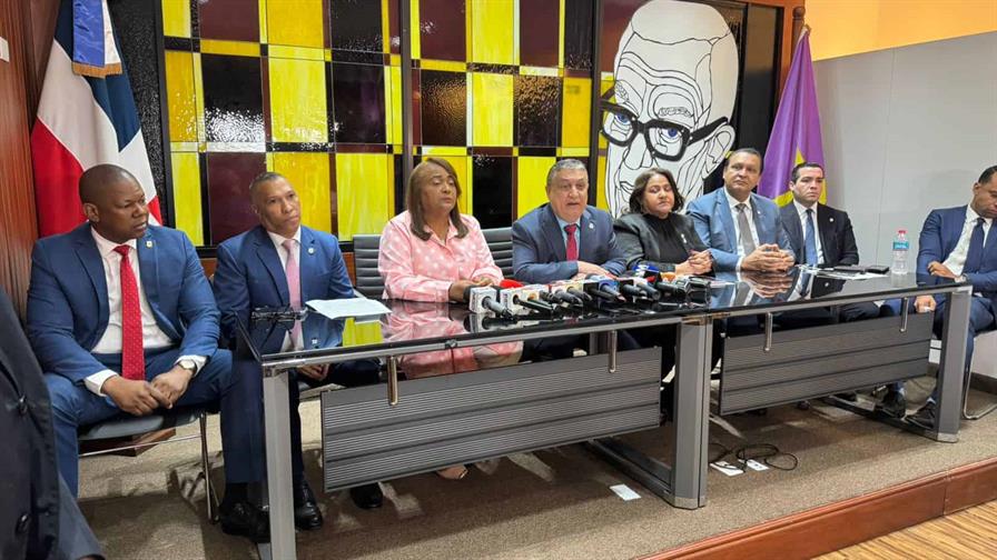 El PLD exige al PRM revelar a políticos ligados al narco y reclama investigación internacional