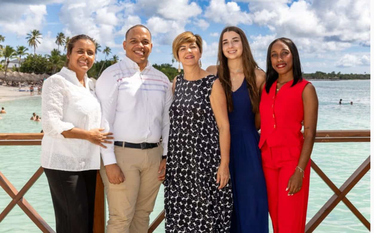 Odalys Araujo, Joan Alcantara, Helena Santos, Alma Basic y Esmarlin Castro.