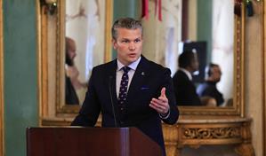 EE. UU. y RD refuerzan cooperación antidrogas; secretario de Guerra anuncia envío adicional de tropas a Washington tras ataque