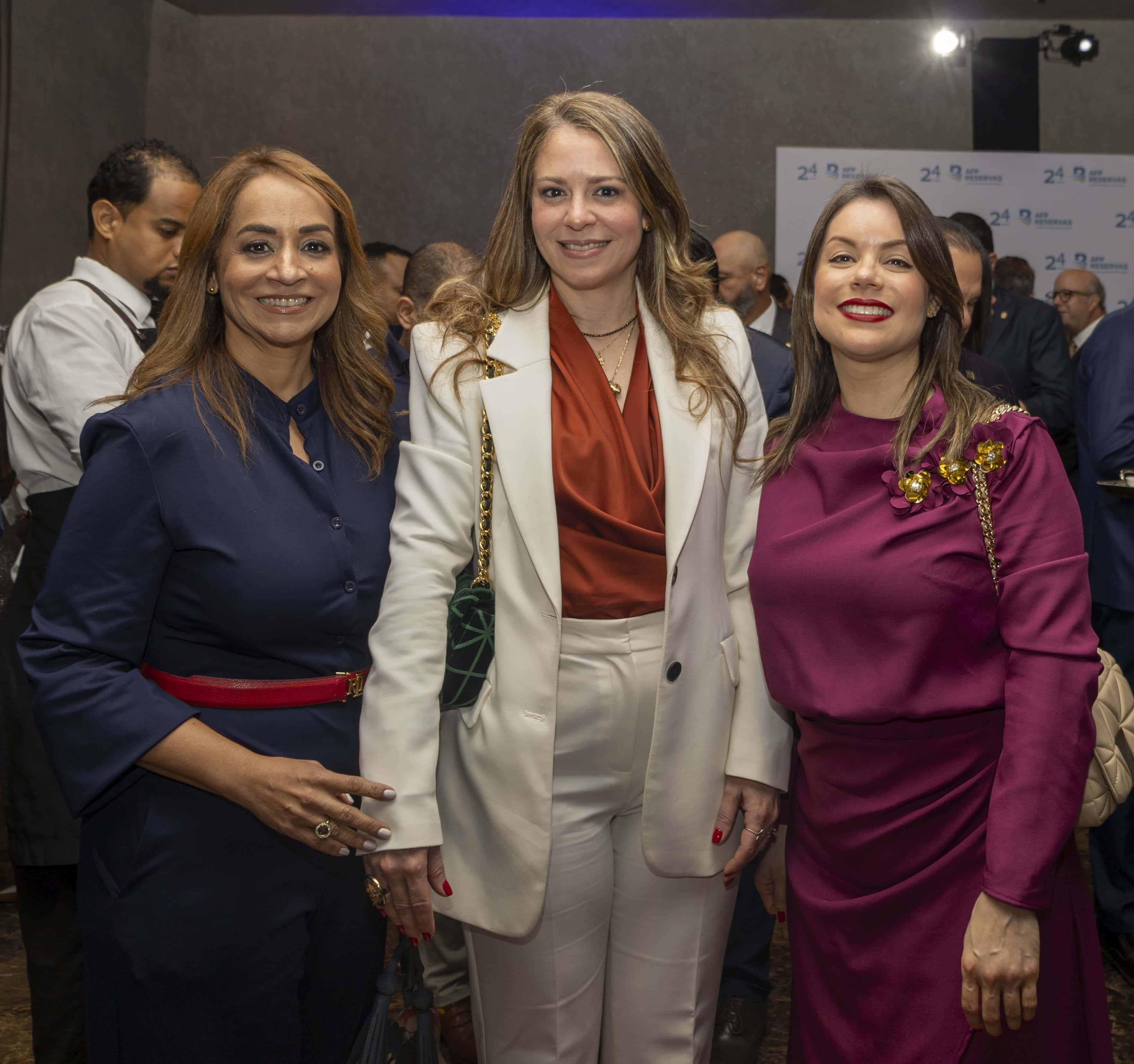 Alexandra Izquierdo, Brenda Morales y Shirley Mejía.