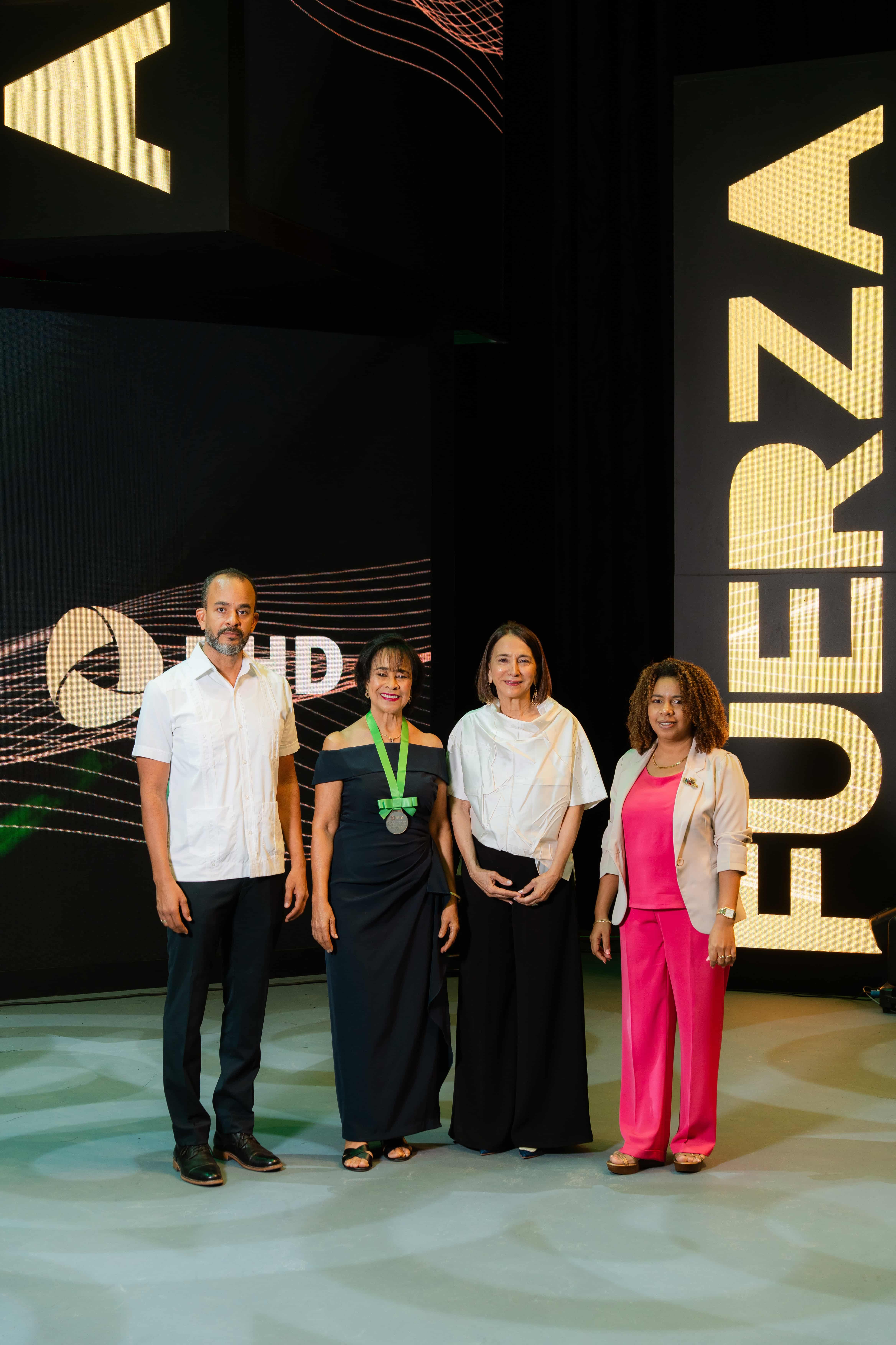 Geru García Beard, Arisleyda Beard, Soledad Álvarez y Paola Sánchez.