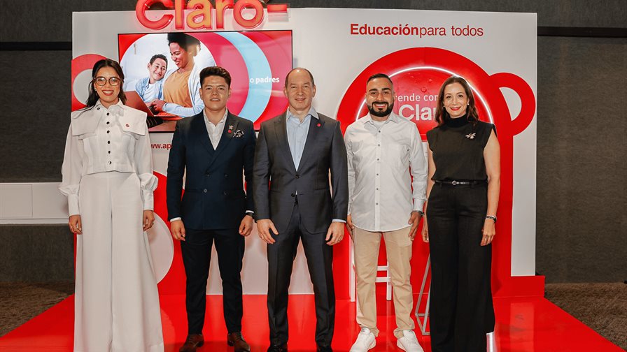 Claro Dominicana presenta la plataforma "Aprende con Claro" Claro Dominicana presenta la plataforma "Aprende con Claro"