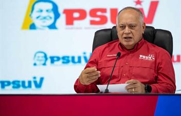 Cabello dice que Venezuela decide quién vuela y quién no y se reserva derecho de admisión