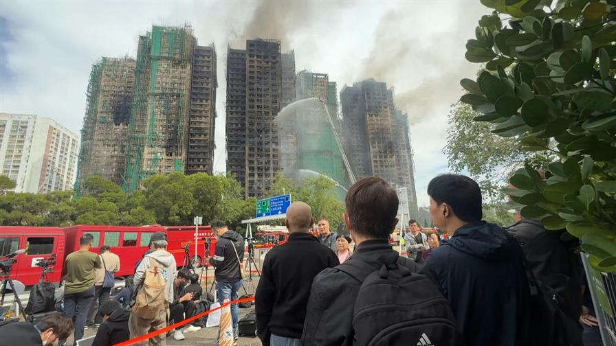 Al menos 75 muertos y 279 desaparecidos en el peor incendio de Hong Kong en 30 años Al menos 75 muertos y 279 desaparecidos en el peor incendio de Hong Kong en 30 años