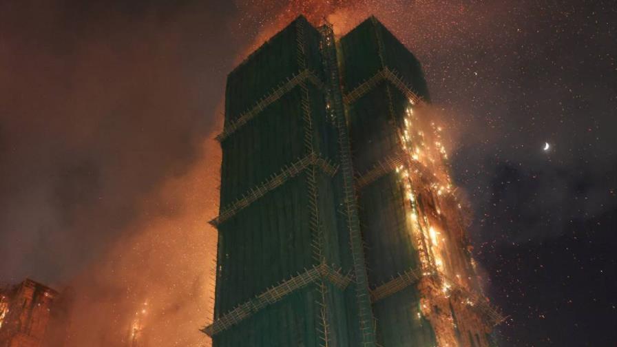 Aumentan a 44 los muertos y 279 desaparecidos en el peor incendio de Hong Kong en 30 años Aumentan a 44 los muertos y 279 desaparecidos en el peor incendio de Hong Kong en 30 años