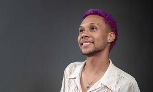 Laz Santos: un alma vintage que encontró su lugar en Dominicana´s Got Talent