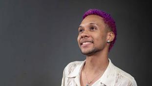 Laz Santos: un alma vintage que encontró su lugar en Dominicana´s Got Talent