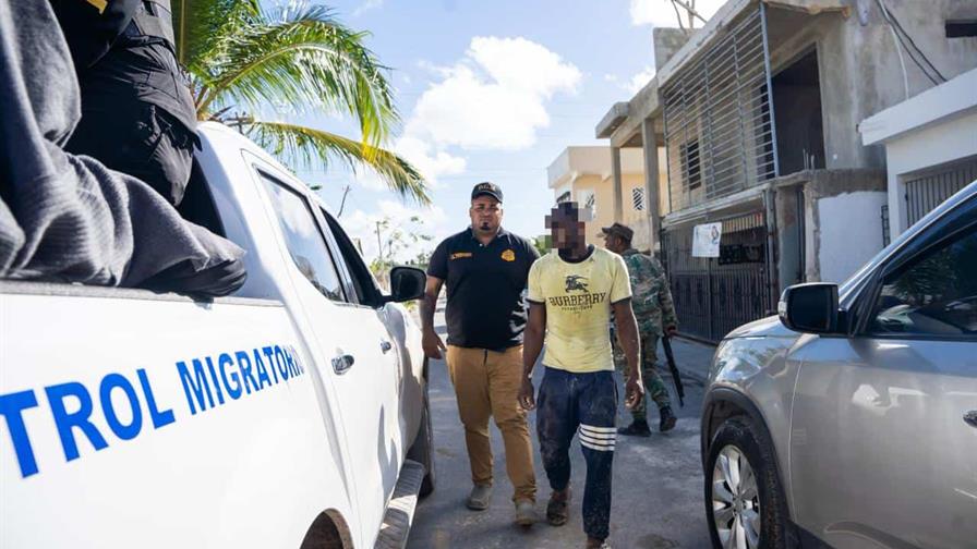 Migración detiene a 967 haitianos en condición irregular y refuerza operativos