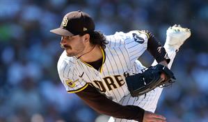 Dylan Cease acuerda con Toronto por siete años y US$210 millones