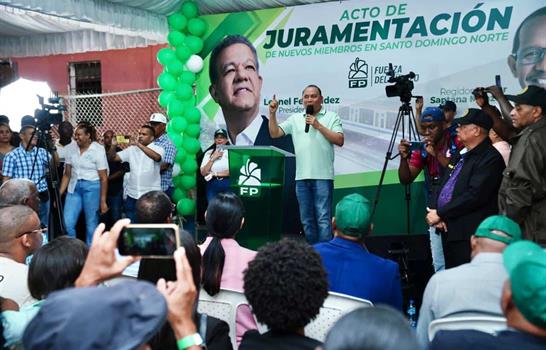 Radham&eacute;s Jim&eacute;nez califica caso Senasa como "genocidio"; juramenta nuevos dirigentes en la Fuerza del Pueblo