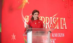 Raquel Peña inicia entrega del Bono Navideño 2025 en el Cibao e inaugura área del Cabral y Báez