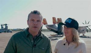 Secretario de Guerra de EE. UU. envía mensaje de Acción de Gracias desde RD y almuerza con soldados