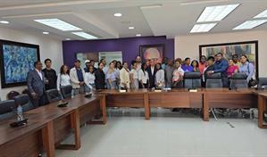 Danilo Medina motiva a jóvenes de Samaná a participar en política