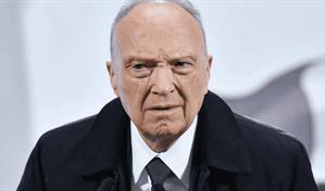 El fiscal general de México, Alejandro Gertz Manero, presenta su renuncia al cargo