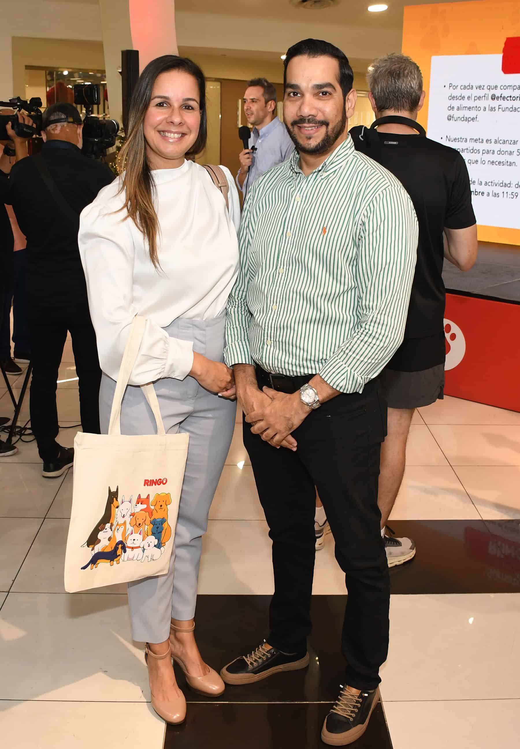 Ana Rosa Fernández y Edward Mella.