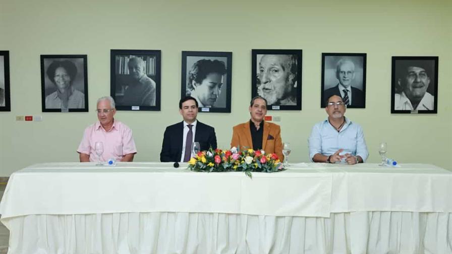 El Ministerio de Cultura gestiona mejorías para el Carnaval Gran Santo Domingo