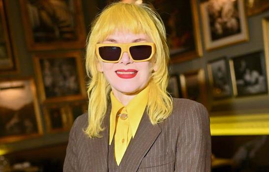 Fallece la diseñadora Pam Hogg, cuya moda punk rock vistió a Rihanna y Lady Gaga