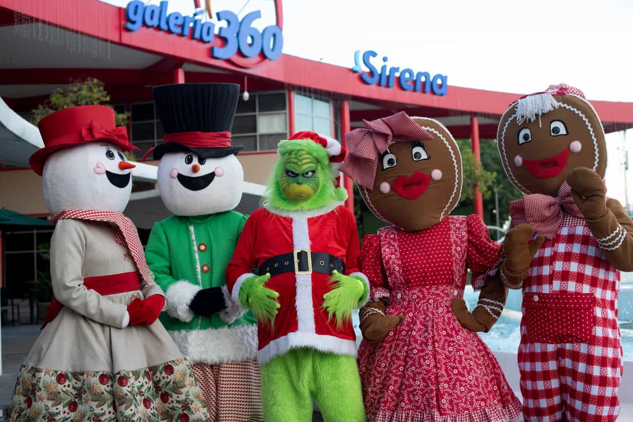 Algunos de los personajes presentes en el acto.<br>