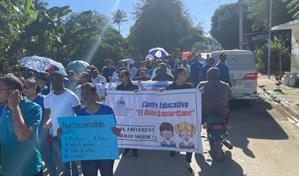 Exigen reactivar construcción de centros educativos tras tres días de paro en Montecristi