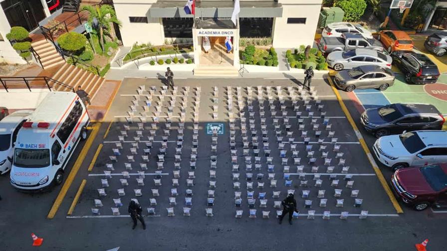 Incautan en Baní el mayor cargamento de coca del 2025; arrestan a tres hombres Incautan en Baní el mayor cargamento de coca del 2025; arrestan a tres hombres