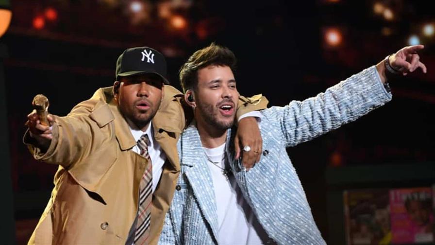 Nuevo álbum de Romeo Santos y Prince Royce debuta número uno en el chat de Apple Music RD