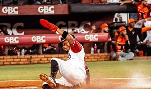 Los Gigantes castigan a Brooks y vencen a los Toros en el Julián Javier