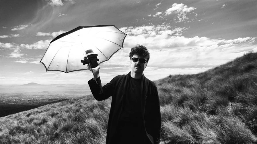 Alex Ferreira enfrenta lo que no se dice con "Elefante", su nueva creación musical Alex Ferreira enfrenta lo que no se dice con "Elefante", su nueva creación musical