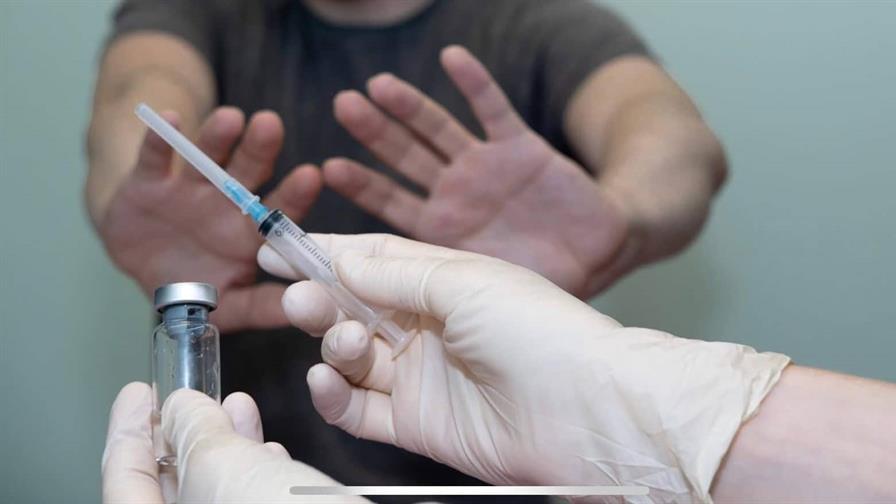 EE. UU. busca una mayor supervisión en la aprobación de vacunas, tras vincularlas a muertes