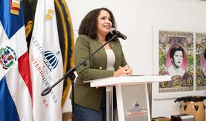 La Fundación La Oreja Media impulsa la creación de una escuela de música típica en Barahona