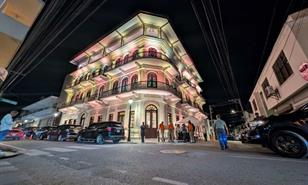 Presidente Abinader inaugura Centro Cultural Banreservas en el antiguo Hotel Mercedes en Santiago