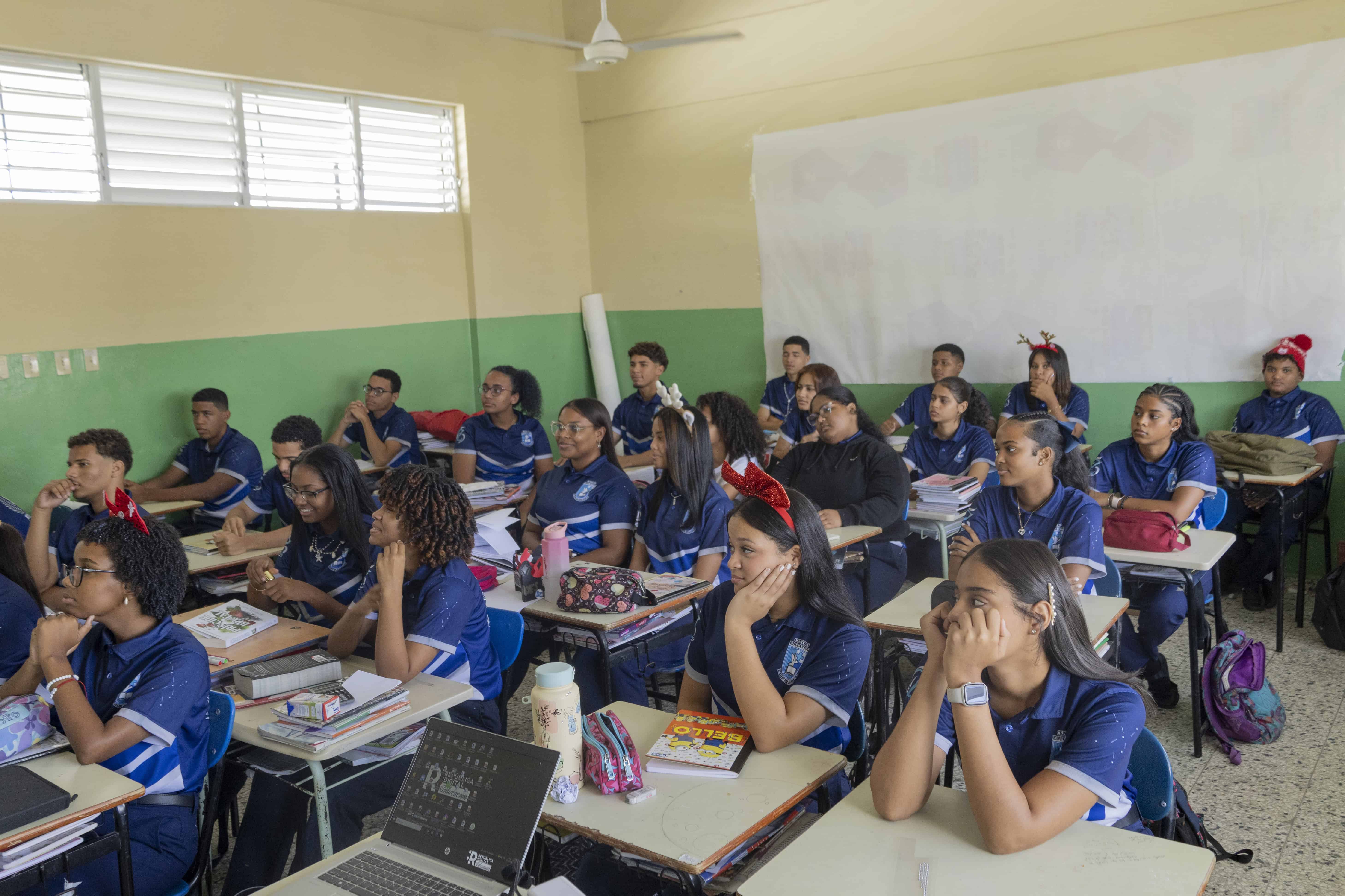 Los estudiantes salen del centro con educación integral.