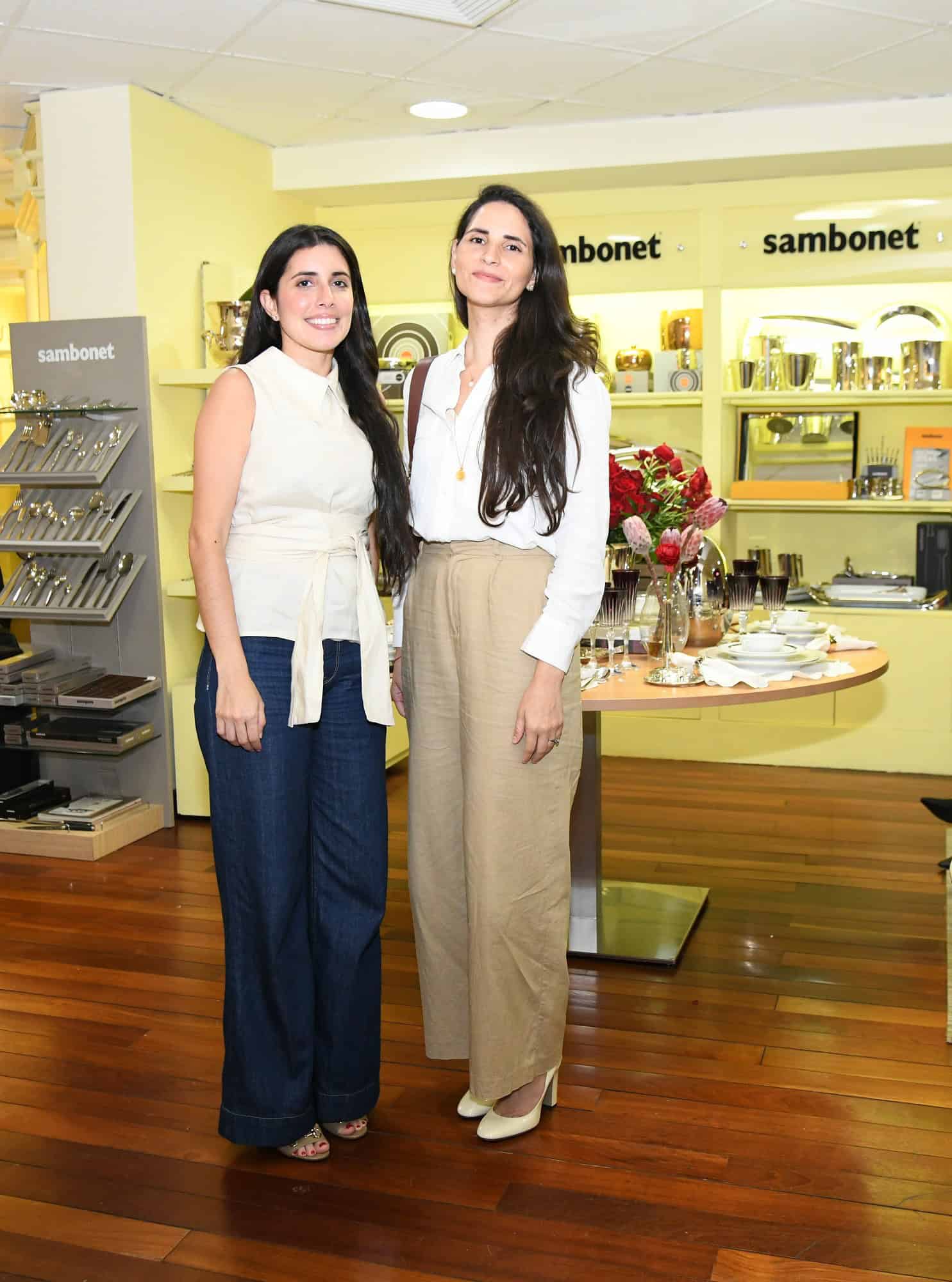 Sarita Contreras y Carolina Khoury.