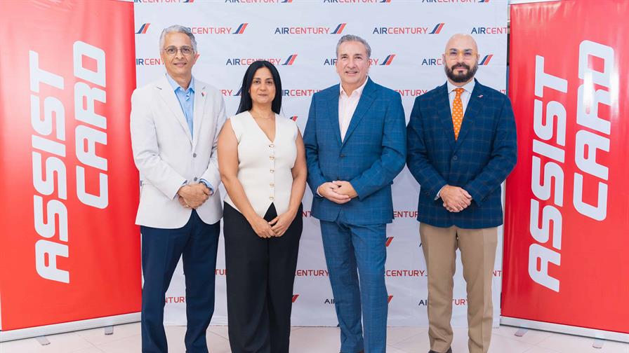 Air Century presenta alianza estratégica con Assist Card