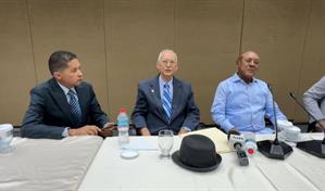 La Asociación de Ferreteros se reúne con diputados y plantea sustituir la cesantía por un seguro de desempleo