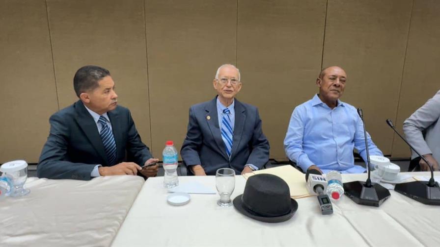 La Asociación de Ferreteros se reúne con diputados y plantea sustituir la cesantía por un seguro de desempleo