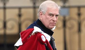 Carlos III despoja oficialmente a su hermano Andrés de la Orden de la Jarretera