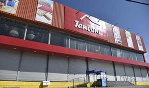 Mived cierra tres tiendas de capital chino en Santiago por riesgos de seguridad estructural